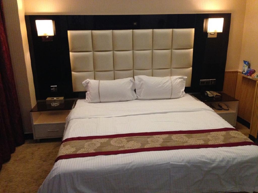 Tianguo Times Hotel Foshan Room photo